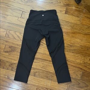 98. Lululemon Athletica Black Wunder Under High-Rise Crop Leggings